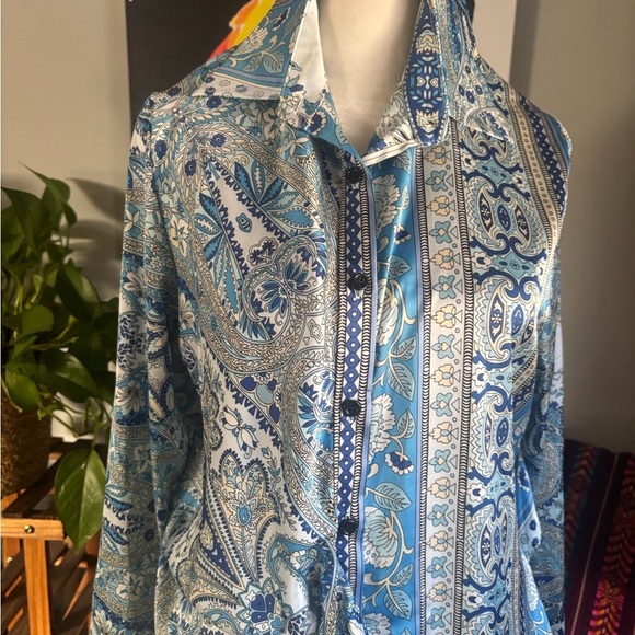 Beulah Style Paisley Button Up Style - Picture 5 of 13